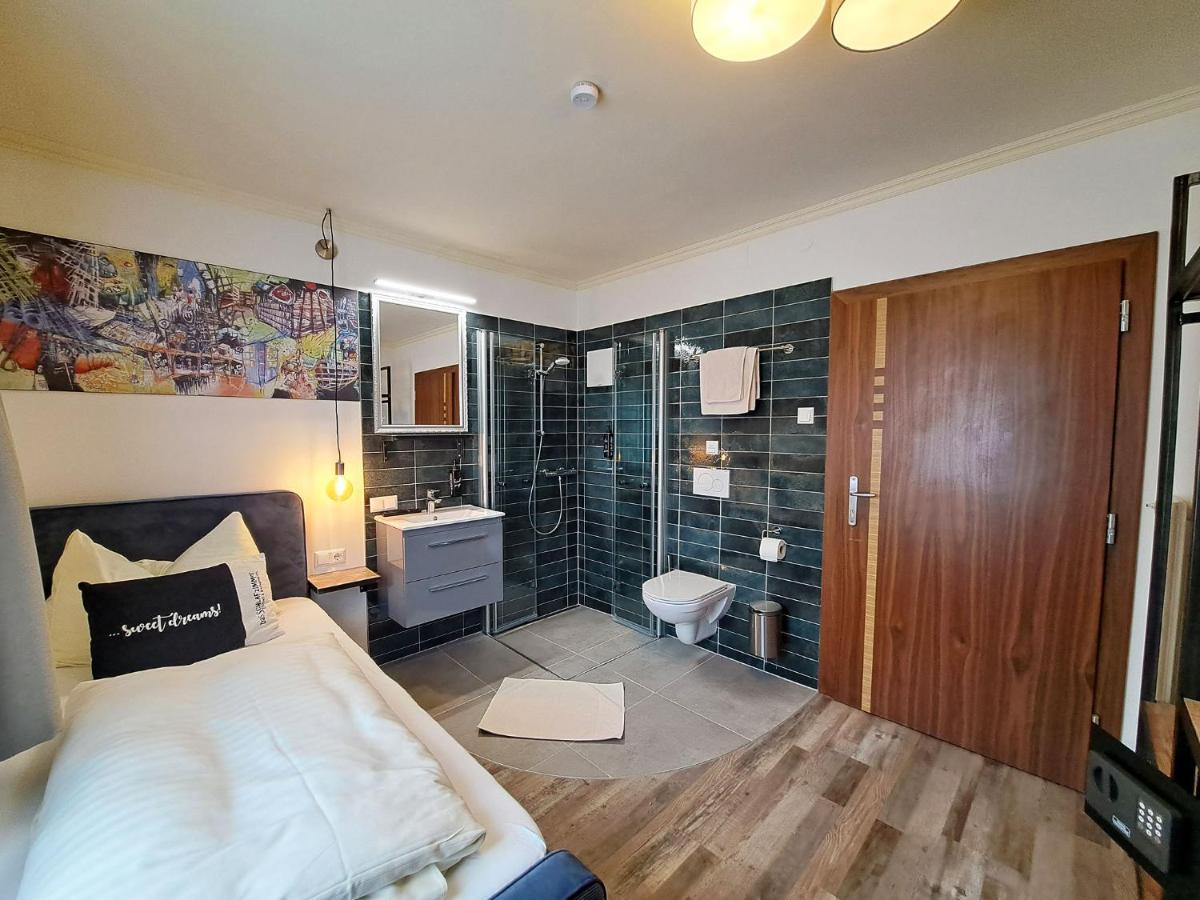 "Das Schlafzimmer" Erlebnis & Boutiquehotel - Ehemals Hacienda Mexicana Spittal an der Drau Exteriör bild