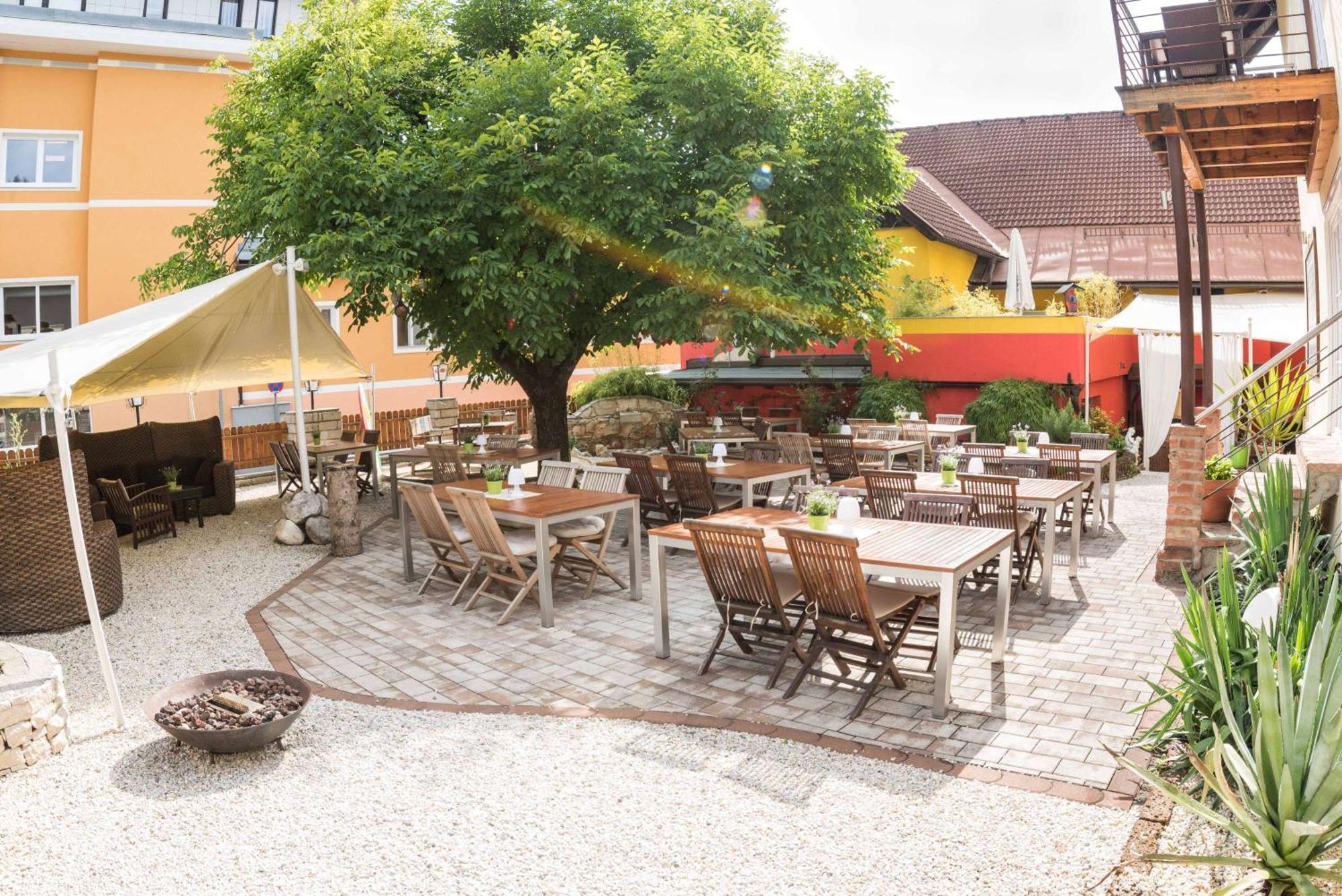 "Das Schlafzimmer" Erlebnis & Boutiquehotel - Ehemals Hacienda Mexicana Spittal an der Drau Exteriör bild